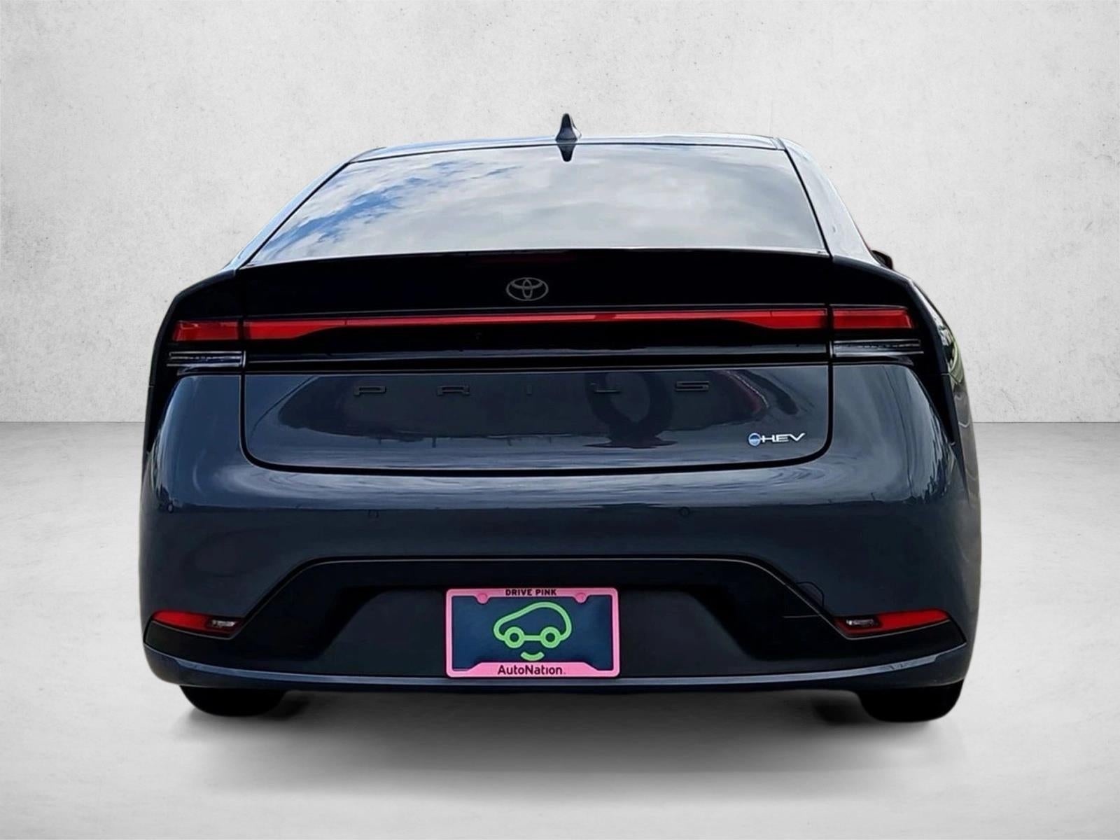 2025 Toyota Prius LE