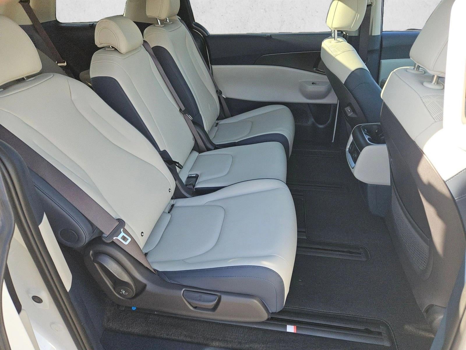 2025 Kia Carnival SX