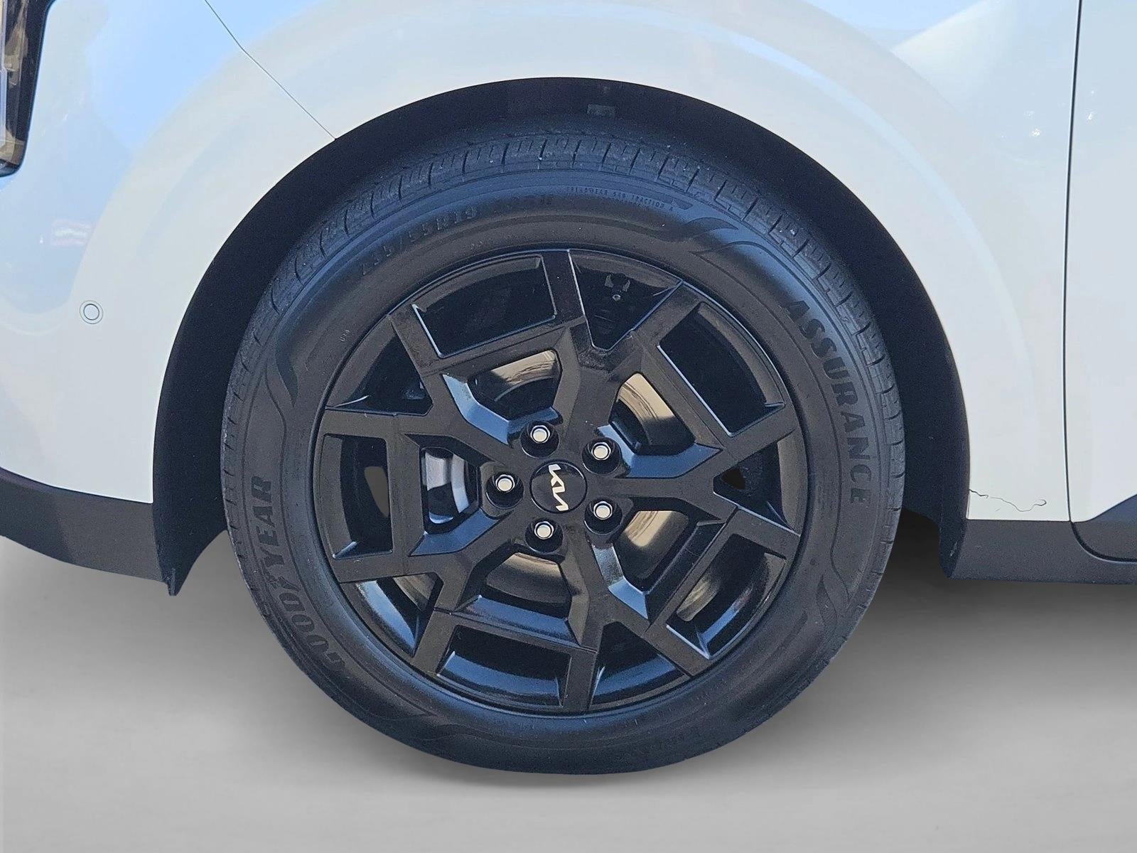 2025 Kia Carnival SX