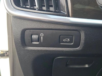 2018 Volvo S90 Momentum