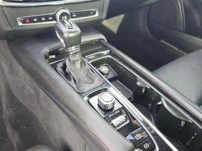 2018 Volvo S90 Momentum