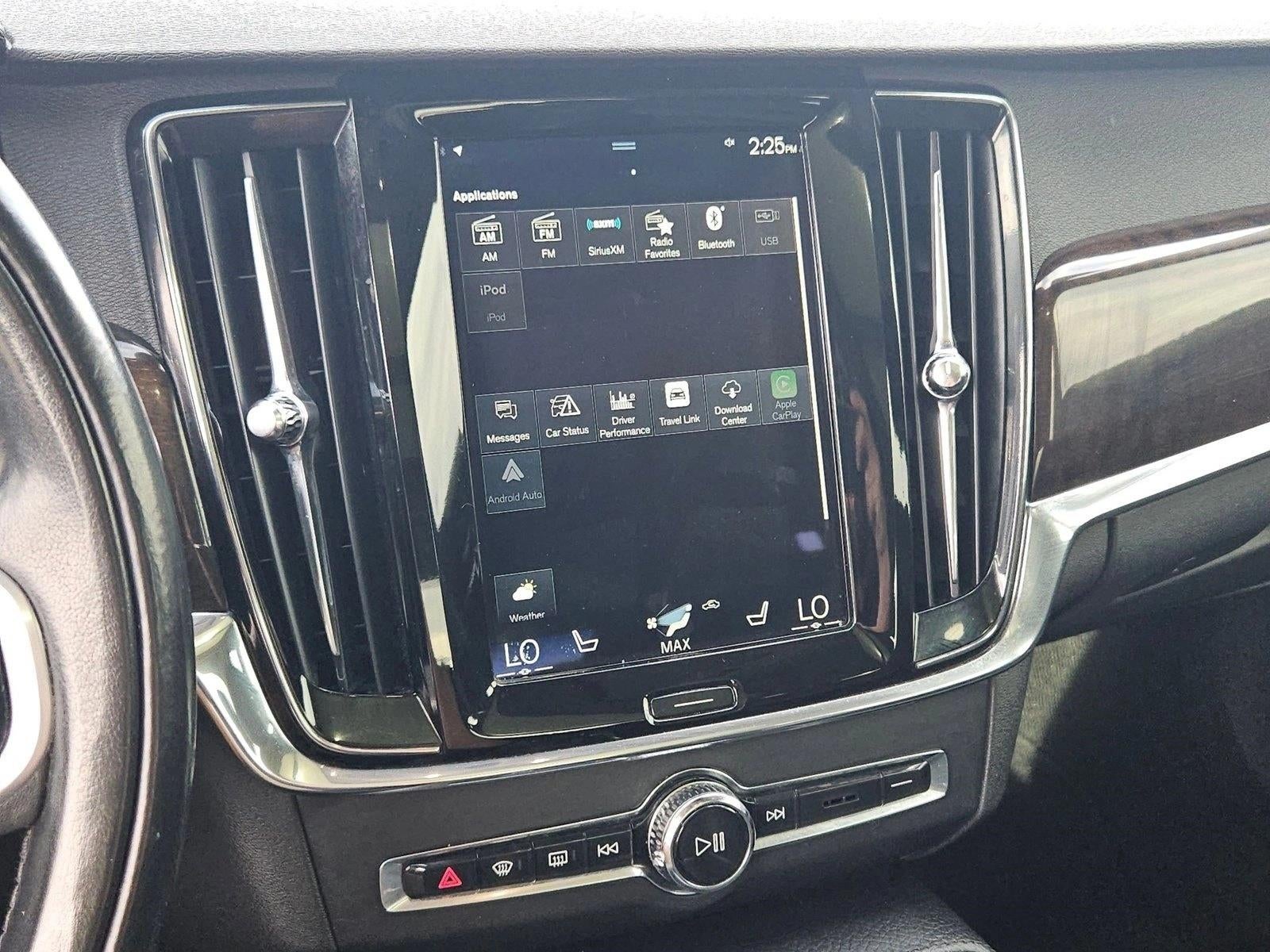 2018 Volvo S90 Momentum