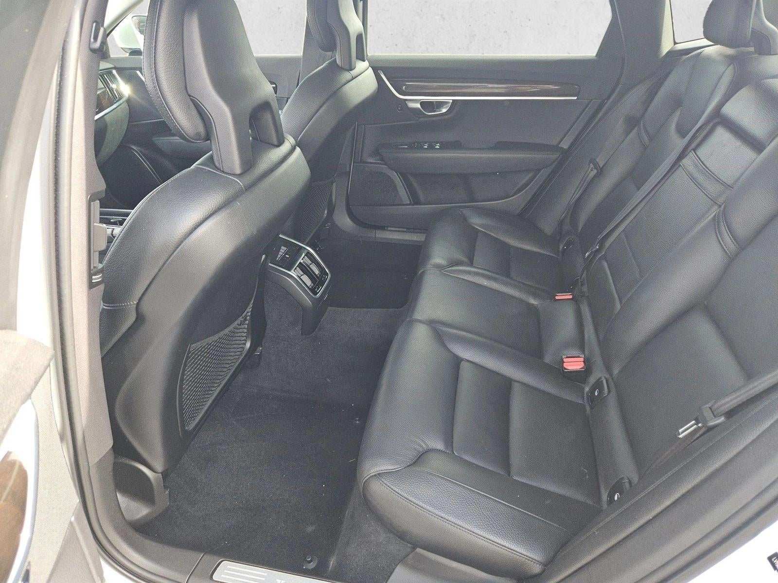 2018 Volvo S90 Momentum