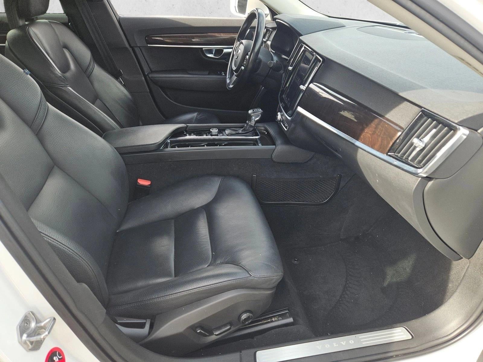 2018 Volvo S90 Momentum