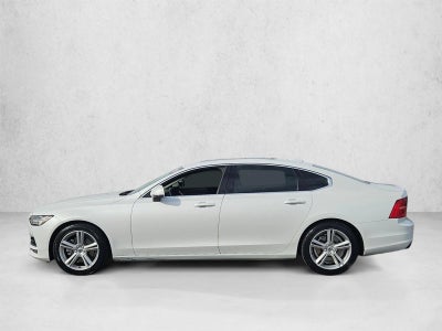 2018 Volvo S90 Momentum