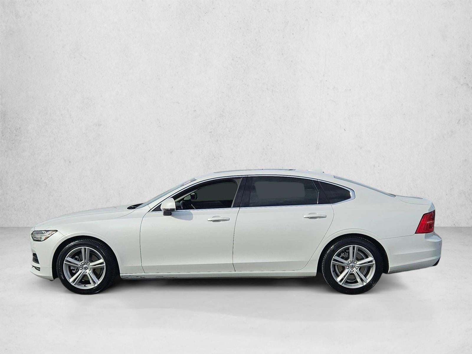 2018 Volvo S90 Momentum