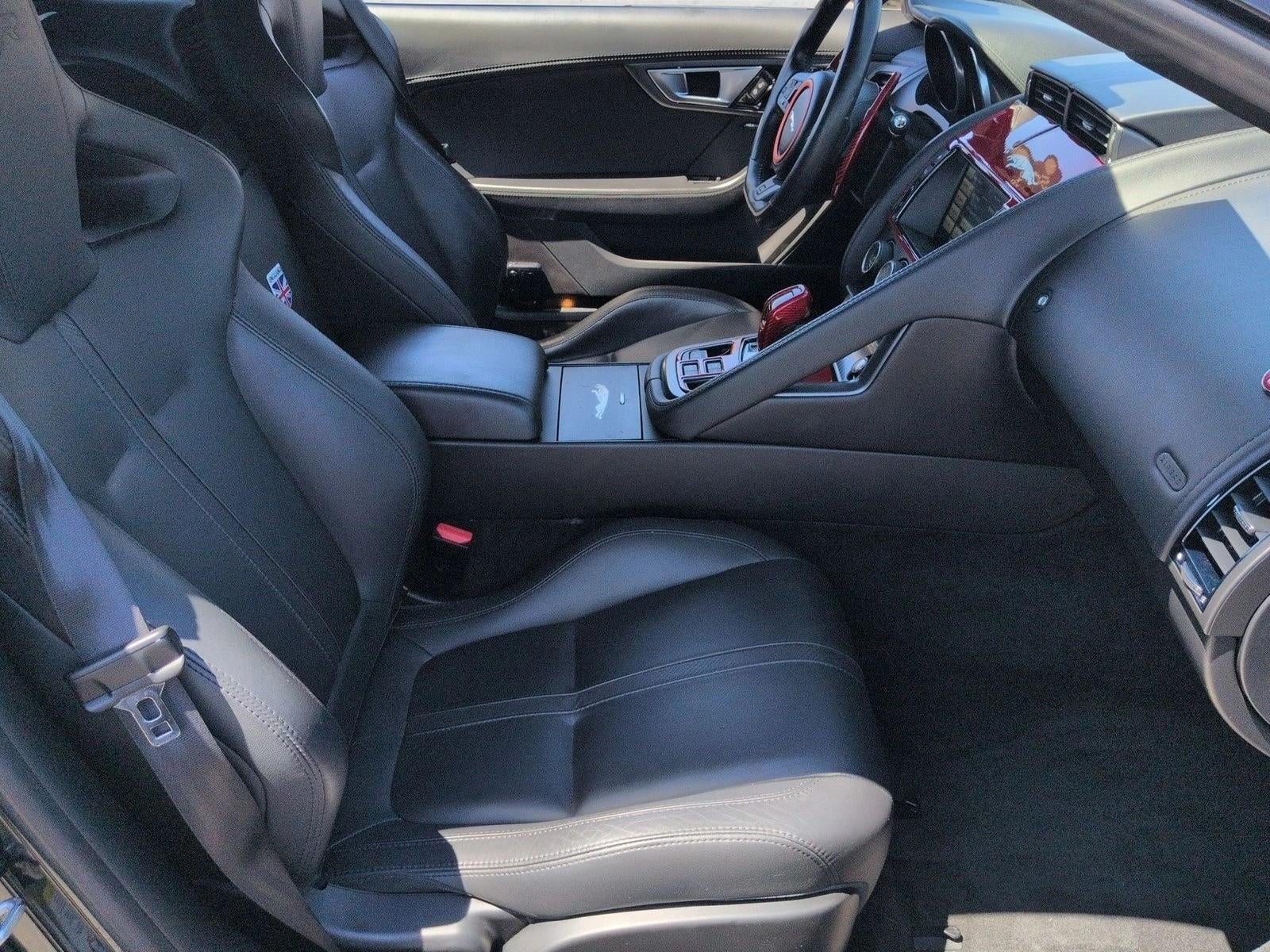 2016 Jaguar F-TYPE R
