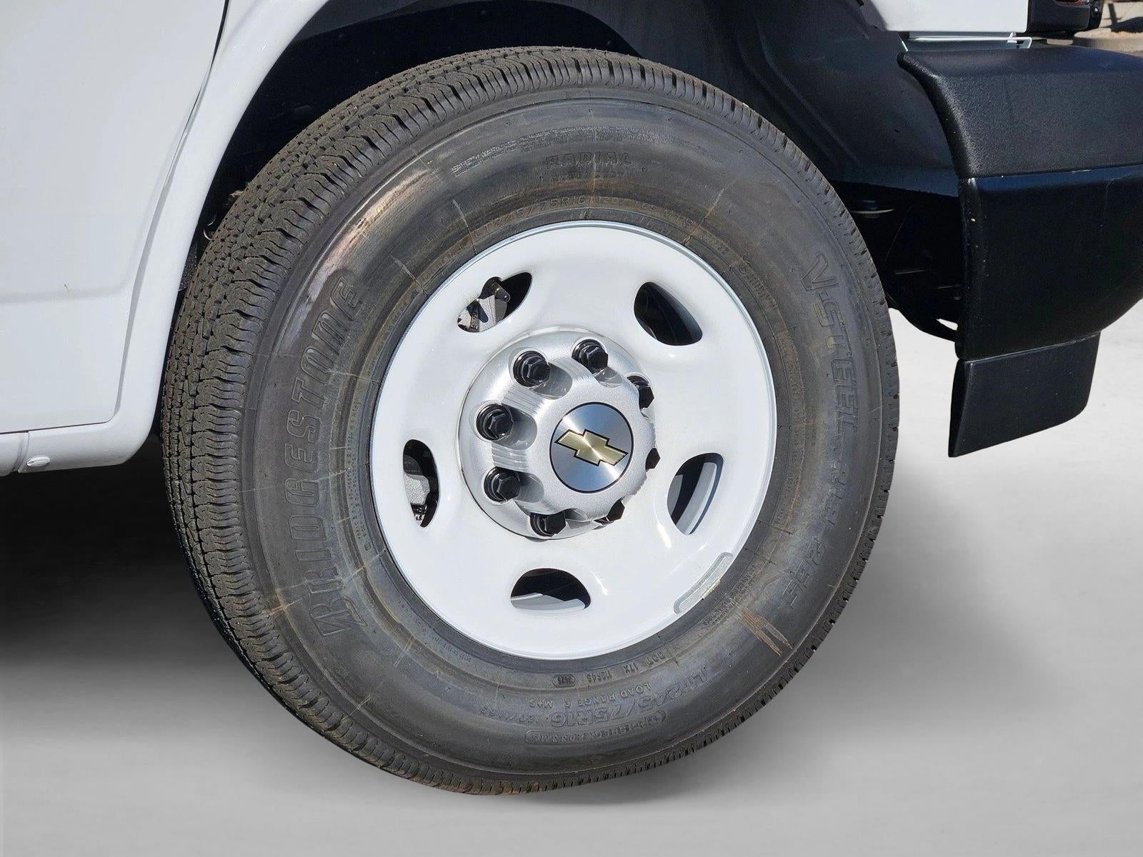 2025 Chevrolet Express Cargo 2500 Base